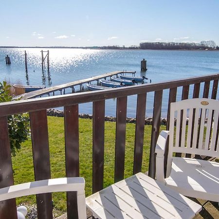 Pension Zur Wittower Faehre Hotell Wiek auf Rügen Exteriör bild