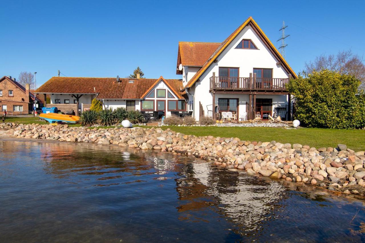 Pension Zur Wittower Faehre Hotell Wiek auf Rügen Exteriör bild